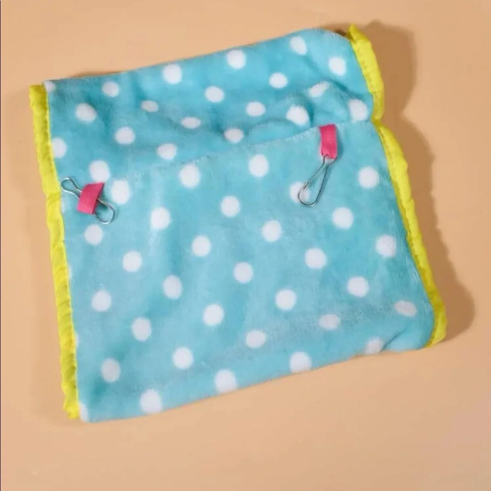 Polka Dot Lattern Pet Hammock 🦜